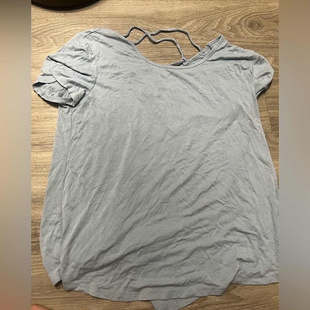Woman’s size large short sleeve